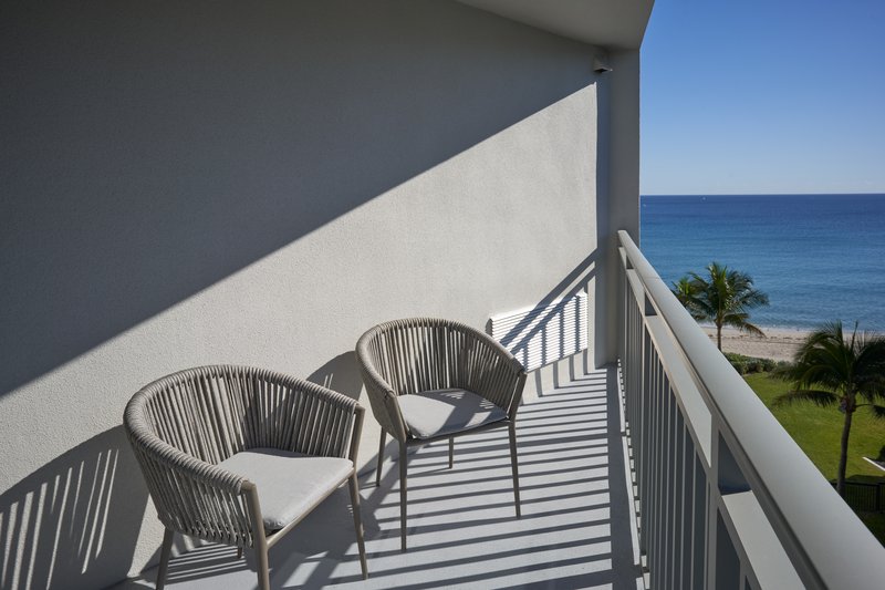 Accessible Resort Room King Balcony