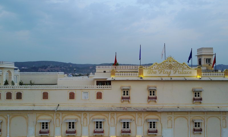 Hotel Flags