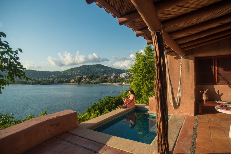 Oceanfront Master Pool Suite