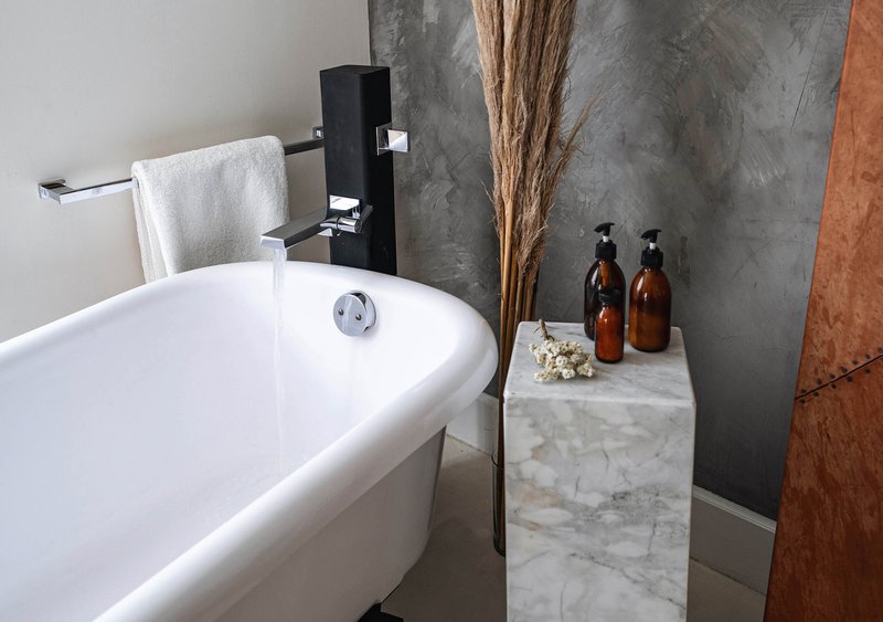 La Terraza Suite Bathtub 